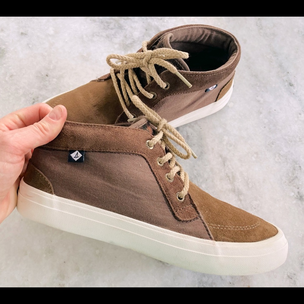 Sperry size 7